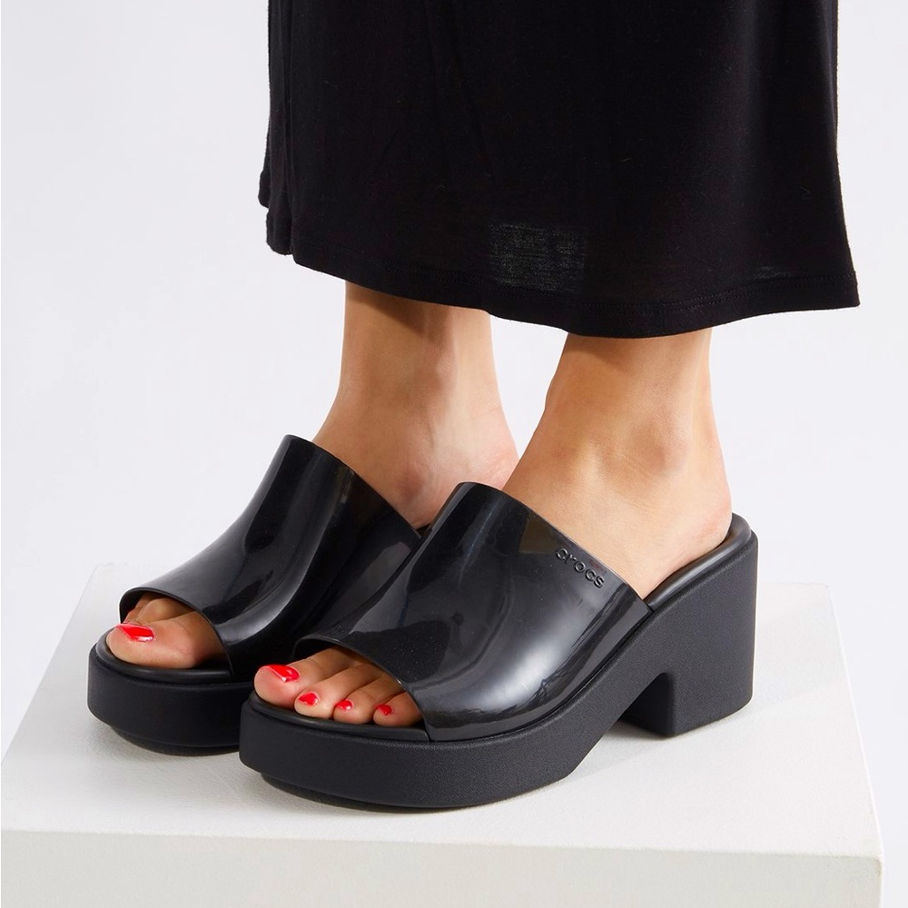 Crocs Brooklyn High Shine Black Comfort platform Heel sandal size 8